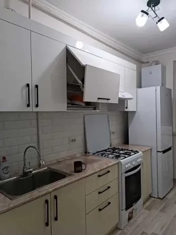 40 м², 2-комн. квартира, 1/9-3