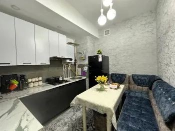 77 м², 3-комн. квартира, 2/9-1