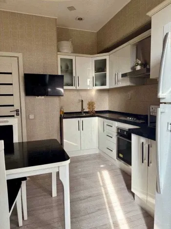 80 м², 3-комн. квартира, 7/7-2