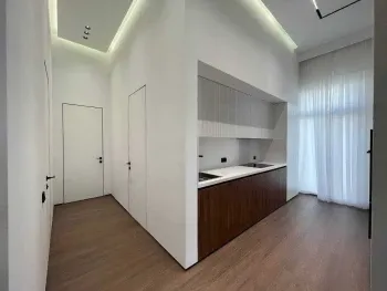 135 м², 3-комн. квартира, 7/7-1