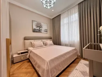 94 м², 4-комн. квартира, 2/9-3