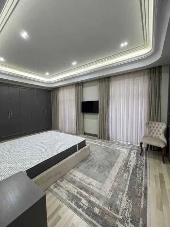 140 м², 4-комн. квартира, 3/9-3