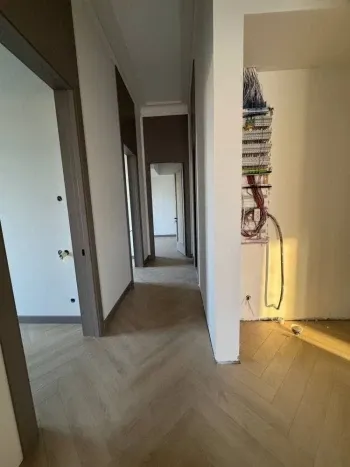 284 м², 3-комн. квартира, 7/7-2