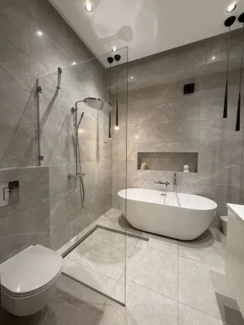 176 м², 4-комн. квартира, 5/9-3