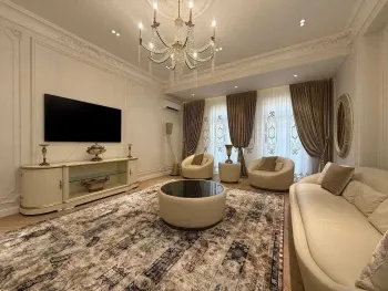 217 m², ko'p xonali kvartira, 3/7-0