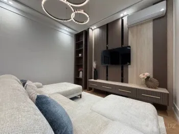 179 м², 4-комн. квартира, 8/9-3
