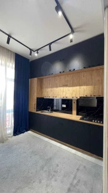 78 м², 3-комн. квартира, 2/8-1