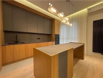 80 м², 3-комн. квартира, 6/9-2