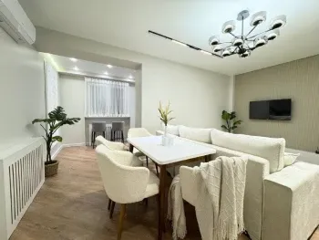 60 м², 2-комн. квартира, 2/4-1