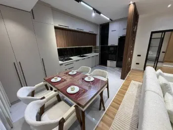 80 м², 3-комн. квартира, 7/12-1