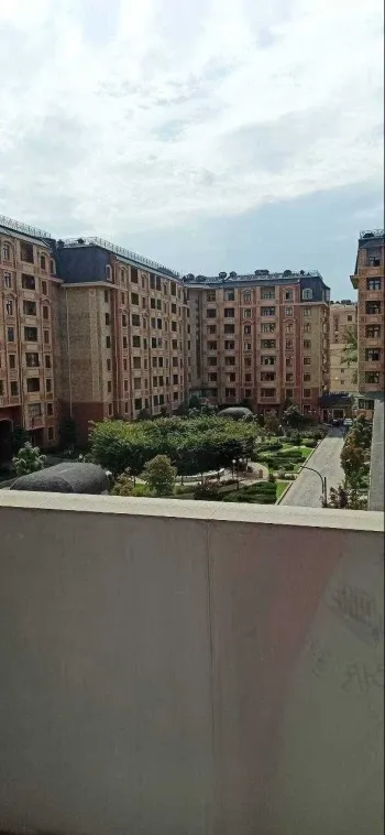 80 м², 3-комн. квартира, 4/9-3