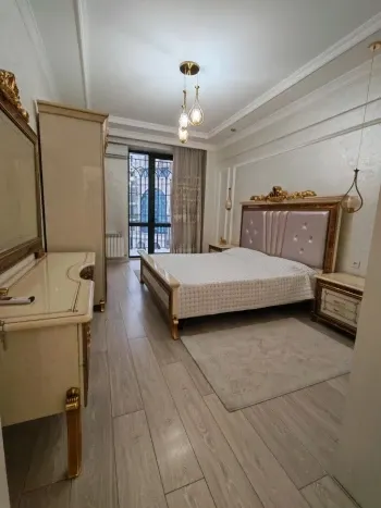 102 m², 4-xonali kvartira, 4/10-3