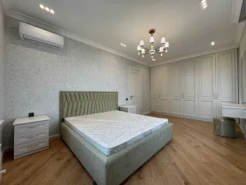 130 м², 4-комн. квартира, 4/9-3