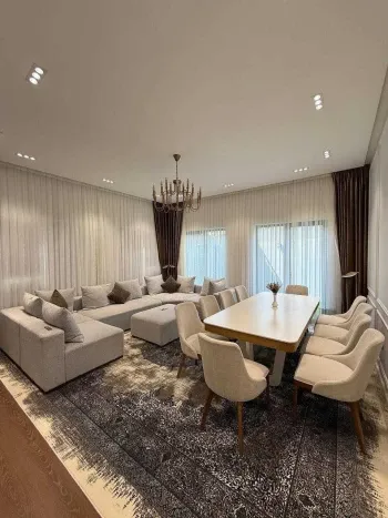 210 м², многокомнатная квартира, 1/9-0