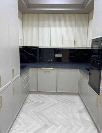 85 м², 2-комн. квартира, 2/10-3