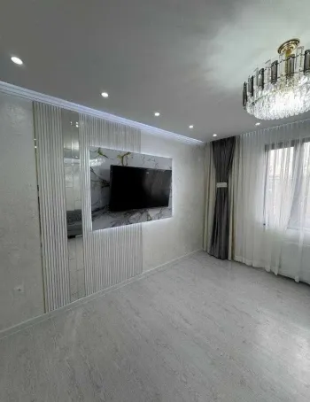 61 м², 2-комн. квартира, 2/10-2