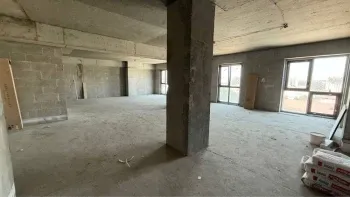117 м², 4-комн. квартира, 8/25-3