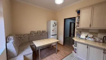 107 м², 3-комн. квартира, 2/3-3