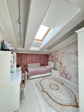 237 м², многокомнатная квартира, 8/9-3