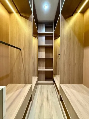 90 м², 3-комн. квартира, 3/10-3