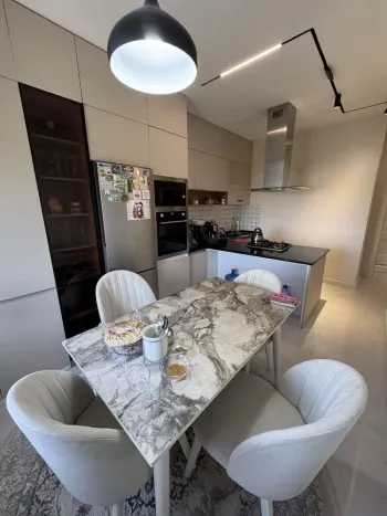 84 м², 3-комн. квартира, 5/10-0
