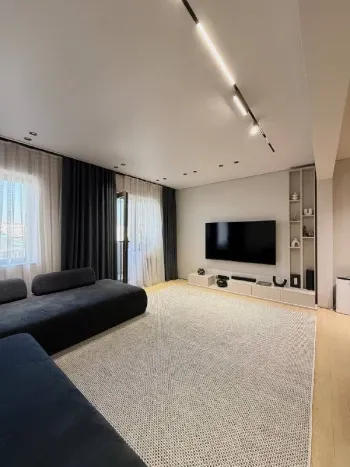 130 м², 4-комн. квартира, 8/12-3