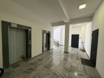 140 м², 4-комн. квартира, 3/8-2