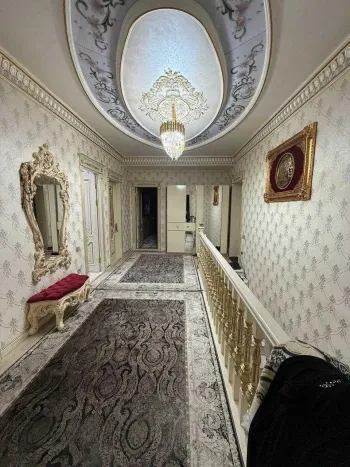 220 м², многокомнатная квартира, 1/5-1