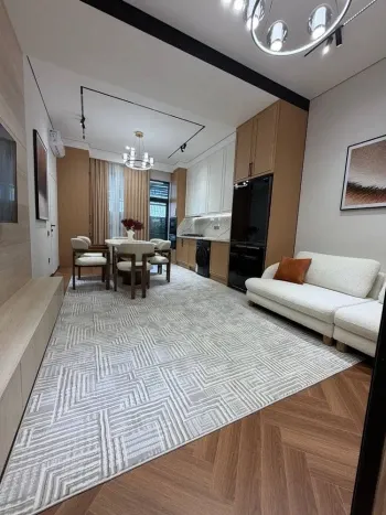 175 м², 5-комн. квартира, 4/14-1