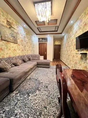 100 м², 3-комн. квартира, 2/8-0