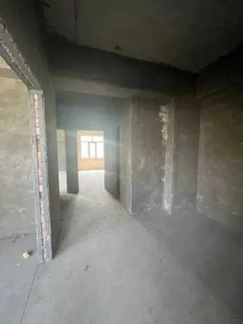 100 m², 3-xonali kvartira, 3/9-3
