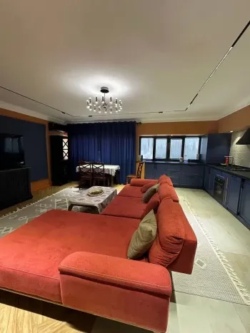 100 м², 2-комн. квартира, 5/10-0