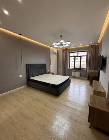 135 m², 4-xonali kvartira, 3/7-2