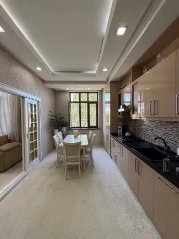 162 м², 5-комн. квартира, 5/6-3