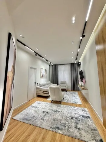 93 м², 4-комн. квартира, 1/10-1