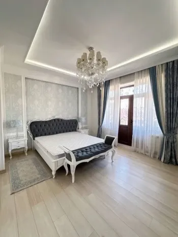 165 м², 4-комн. квартира, 8/9-2