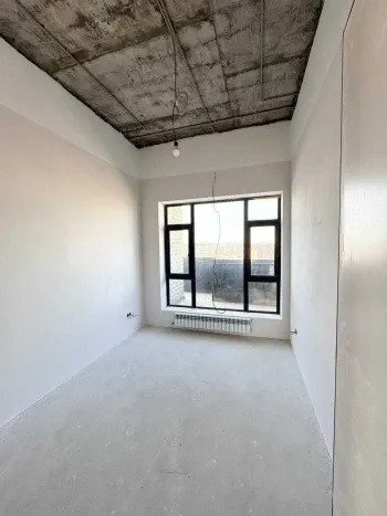 215 м², 5-комн. квартира, 8/8-2