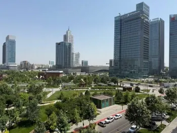 180 м², 3-комн. квартира, 7/7-2