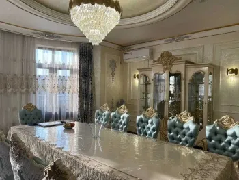 135 м², 4-комн. квартира, 4/8-1