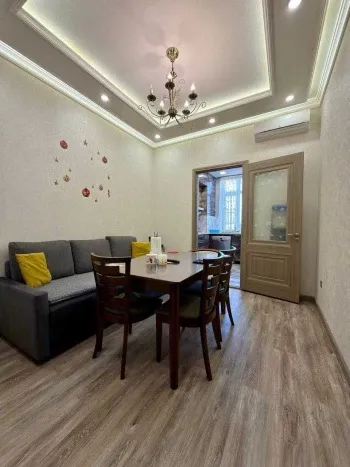 106 м², 3-комн. квартира, 3/6-1