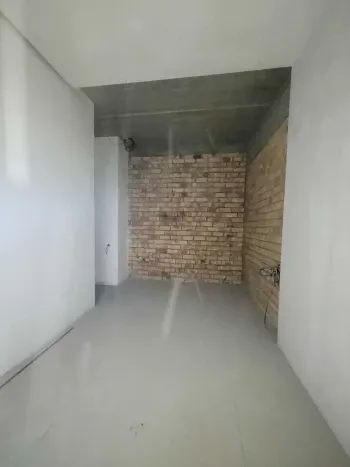 130 м², 4-комн. квартира, 1/6-2