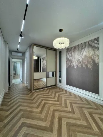 94 м², 3-комн. квартира, 4/9-0