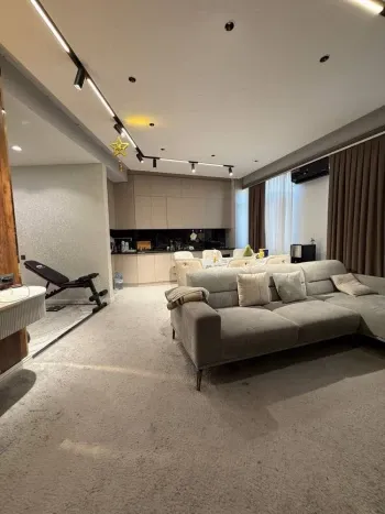 83 м², 3-комн. квартира, 8/10-1