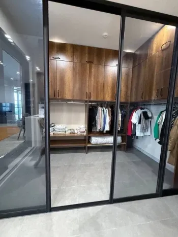 180 м², 2-комн. квартира, 18/25-3