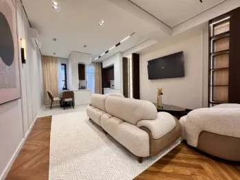 130 м², 4-комн. квартира, 3/14-1