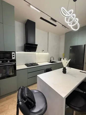 100 м², 4-комн. квартира, 12/12-2