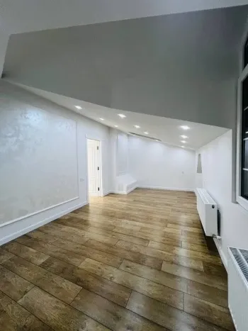160 м², 5-комн. квартира, 9/9-3