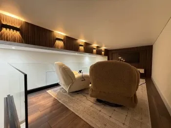 200 м², 5-комн. квартира, 1/10-0