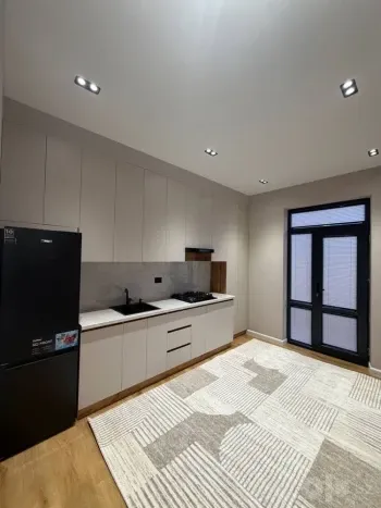 65 м², 2-комн. квартира, 2/10-0