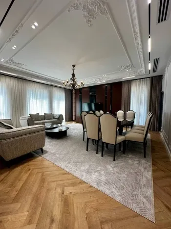 232 м², 5-комн. квартира, 5/10-1